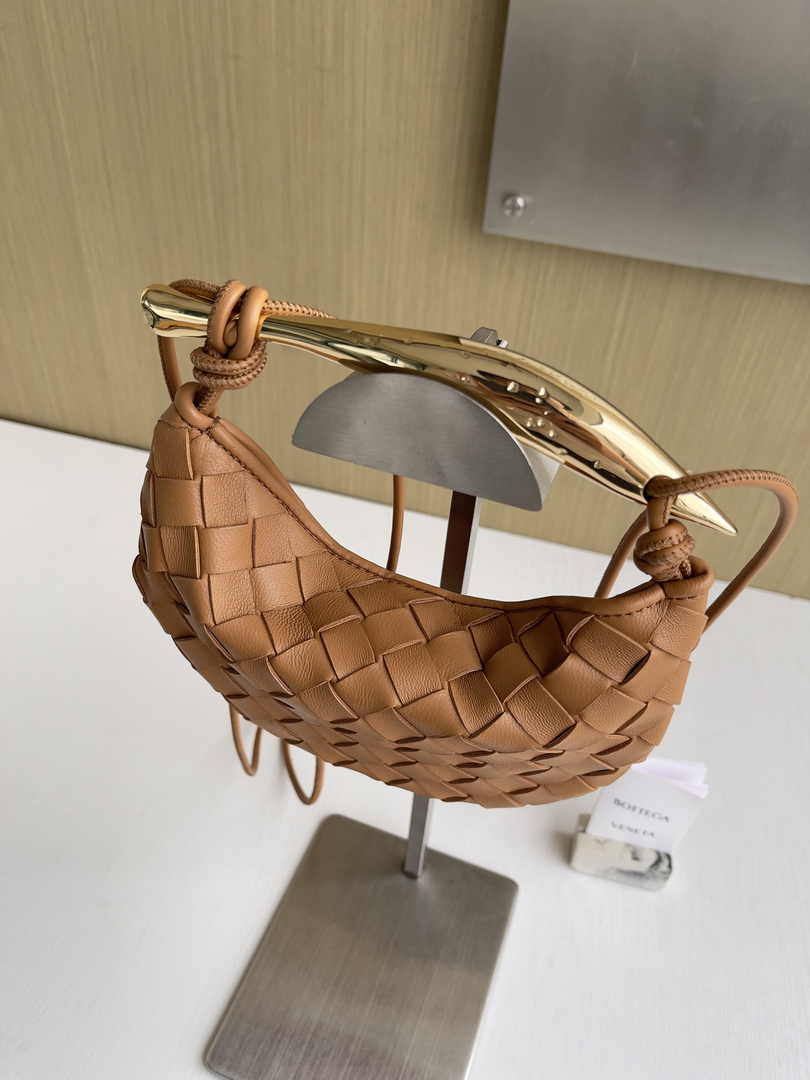 Bottega Veneta Mini Sardine 744267 Lambskin Brown