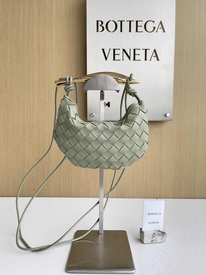 Bottega Veneta Mini Sardine 744267 Lambskin Light Green