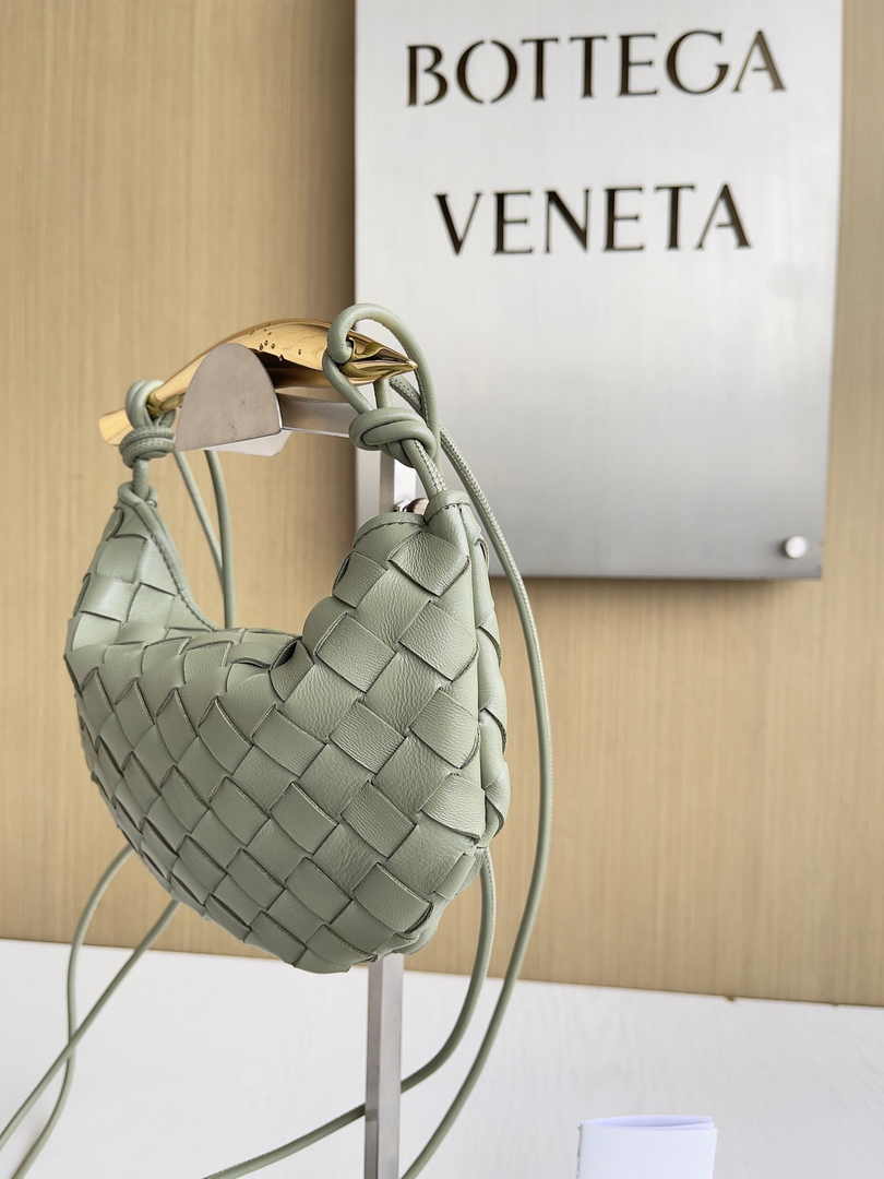 Bottega Veneta Mini Sardine 744267 Lambskin Light Green