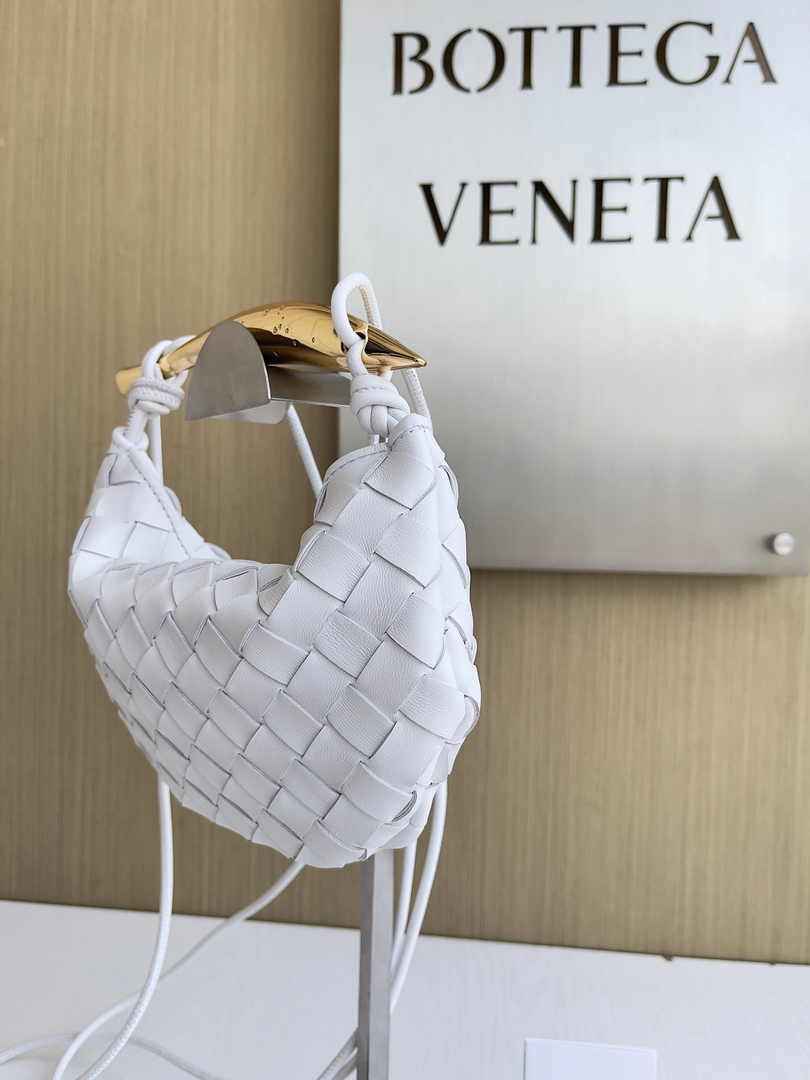 Bottega Veneta Mini Sardine 744267 Lambskin White