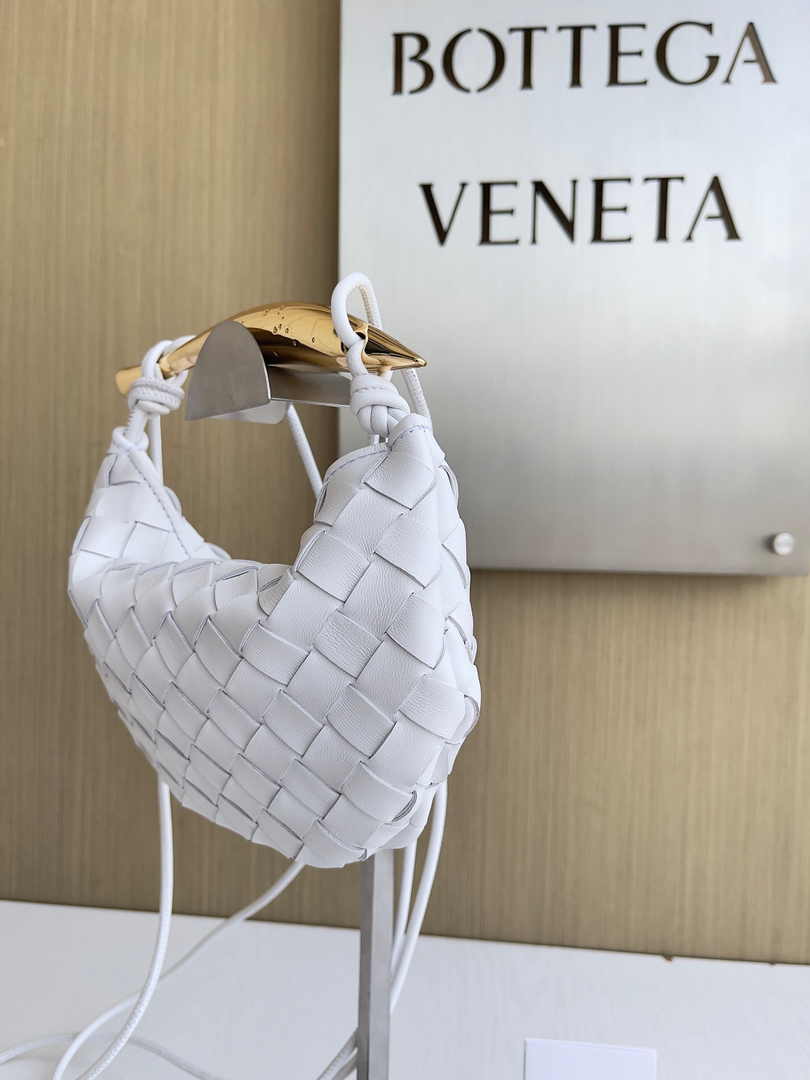 Bottega Veneta Mini Sardine 744267 Lambskin White
