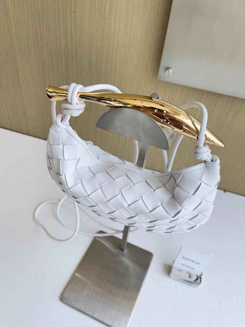 Bottega Veneta Mini Sardine 744267 Lambskin White