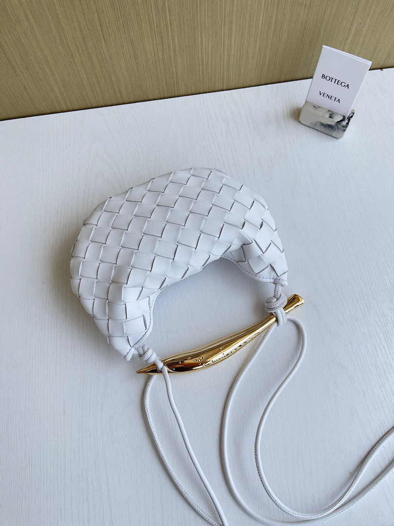 Bottega Veneta Mini Sardine 744267 Lambskin White