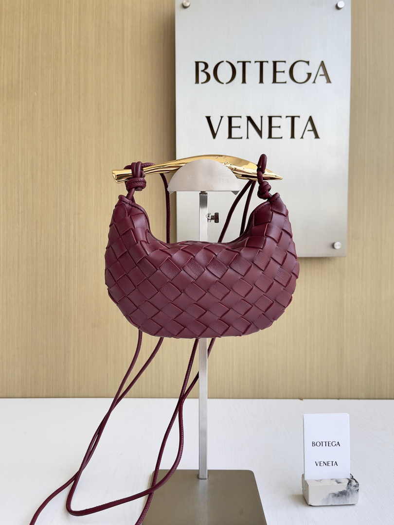 Bottega Veneta Mini Sardine 744267 Lambskin Wine Red