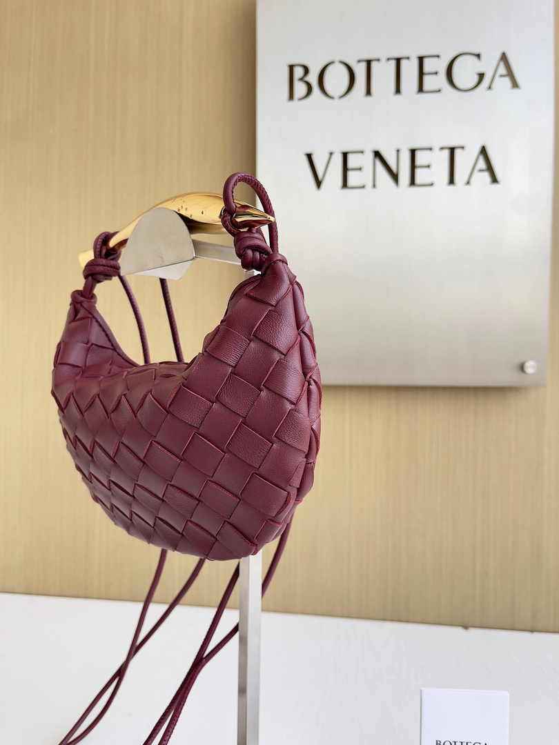 Bottega Veneta Mini Sardine 744267 Lambskin Wine Red