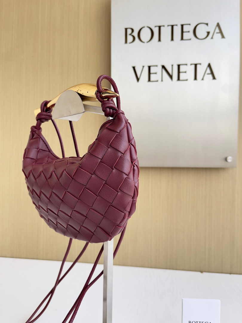 Bottega Veneta Mini Sardine 744267 Lambskin Wine Red