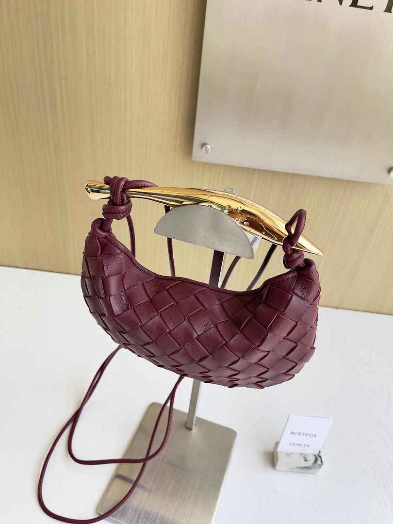 Bottega Veneta Mini Sardine 744267 Lambskin Wine Red