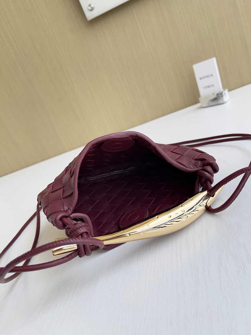 Bottega Veneta Mini Sardine 744267 Lambskin Wine Red