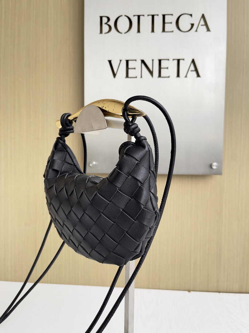 Bottega Veneta Mini Sardine 744267 Lambskin Black
