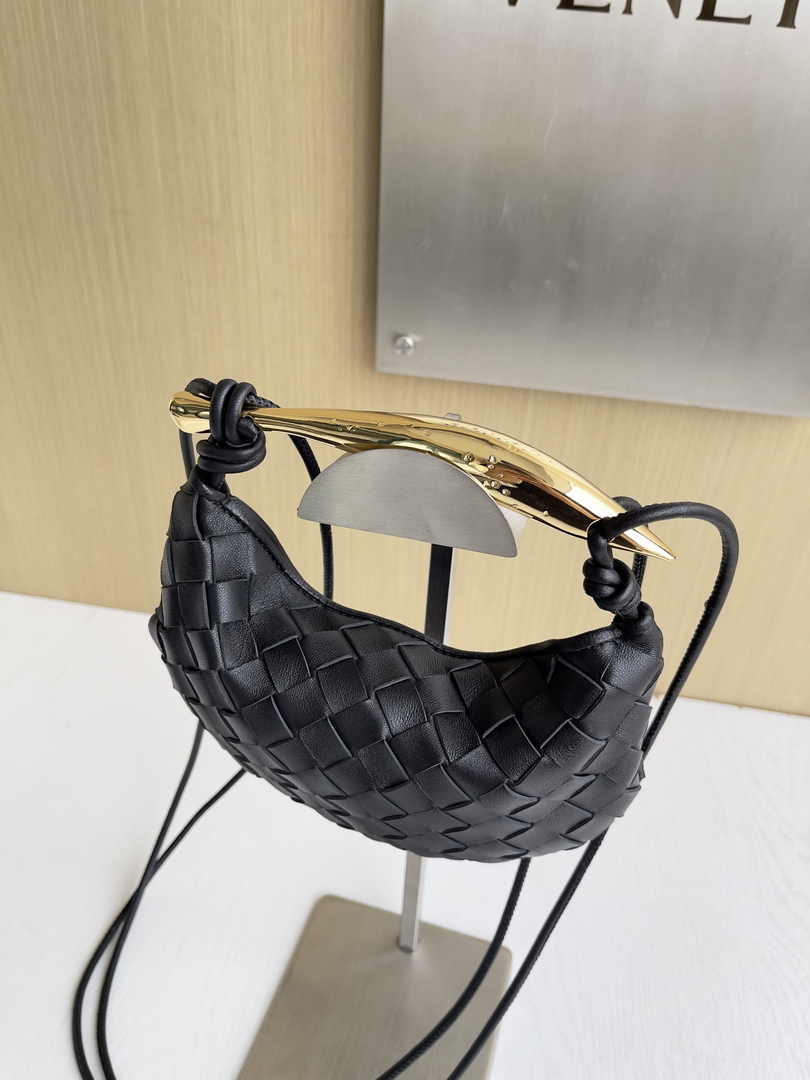 Bottega Veneta Mini Sardine 744267 Lambskin Black
