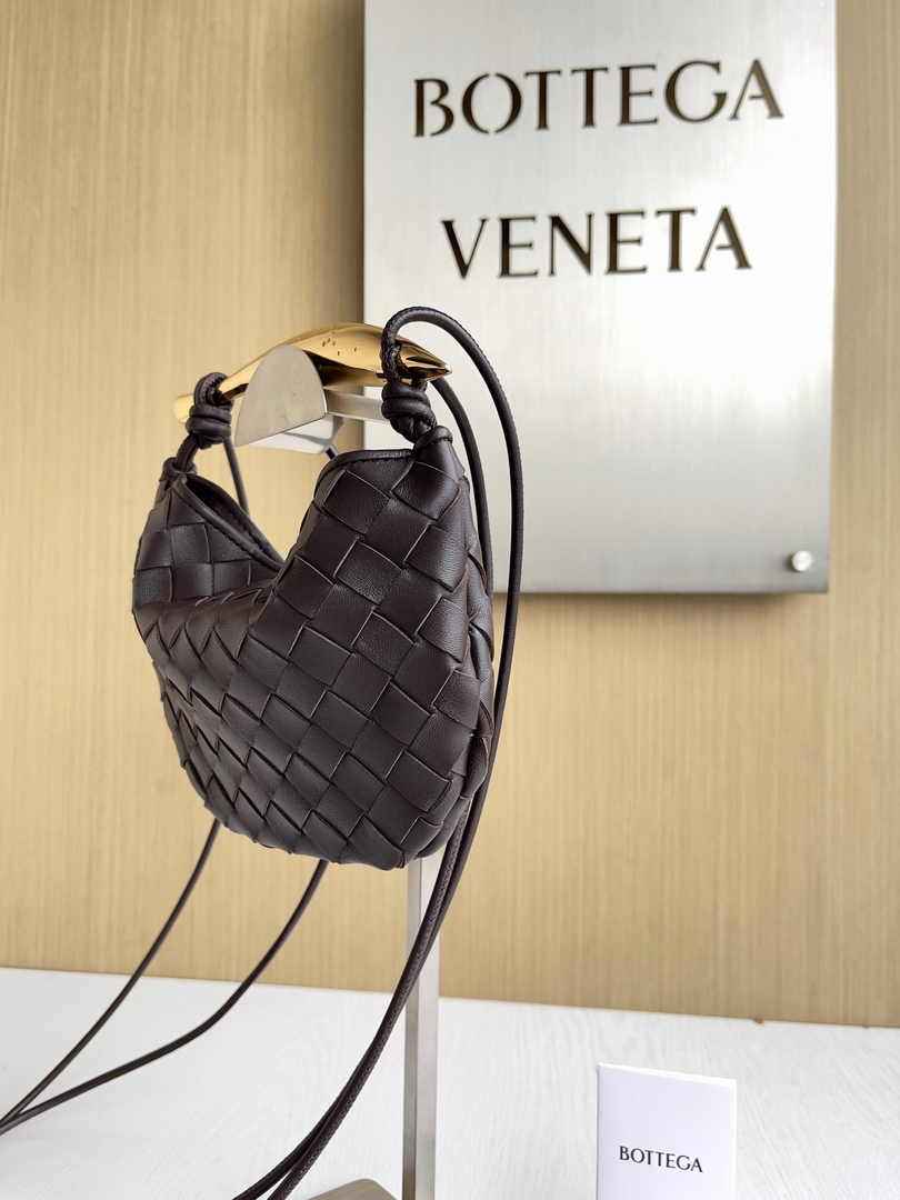 Bottega Veneta Mini Sardine 744267 Lambskin Coffee