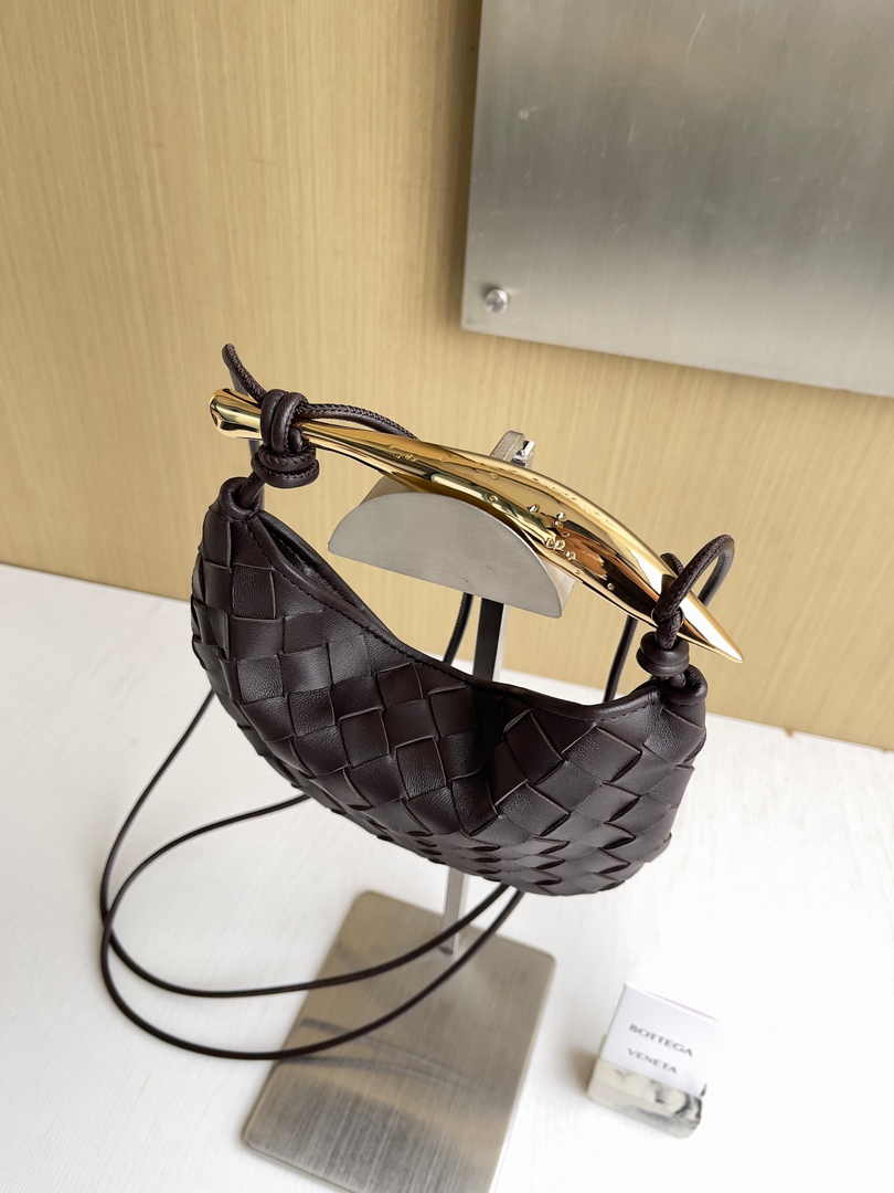 Bottega Veneta Mini Sardine 744267 Lambskin Coffee
