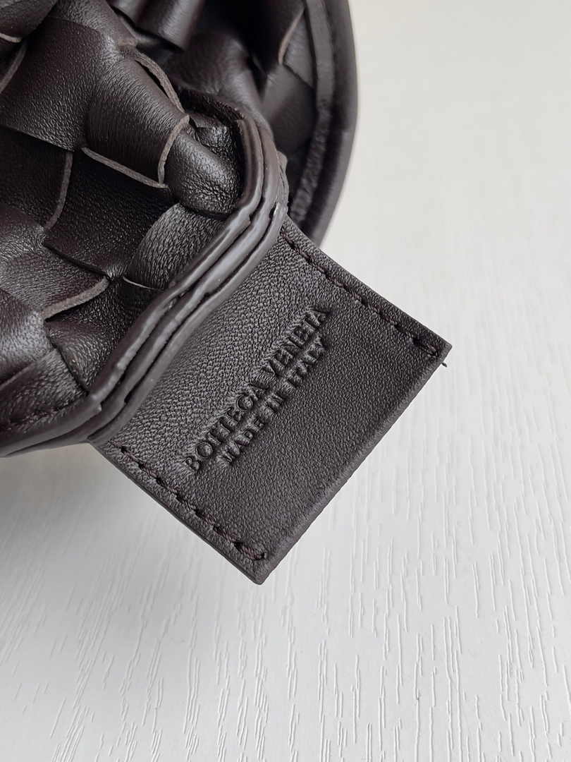Bottega Veneta Mini Sardine 744267 Lambskin Coffee