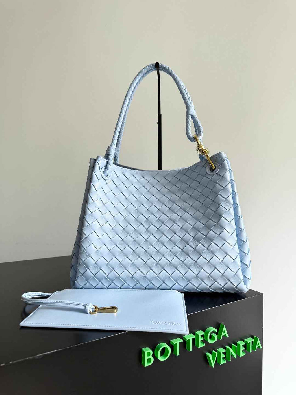 Bottega Veneta Parachute Large 796571 – Blue Calfskin Leather Hobo Bag - Default Title - View 1