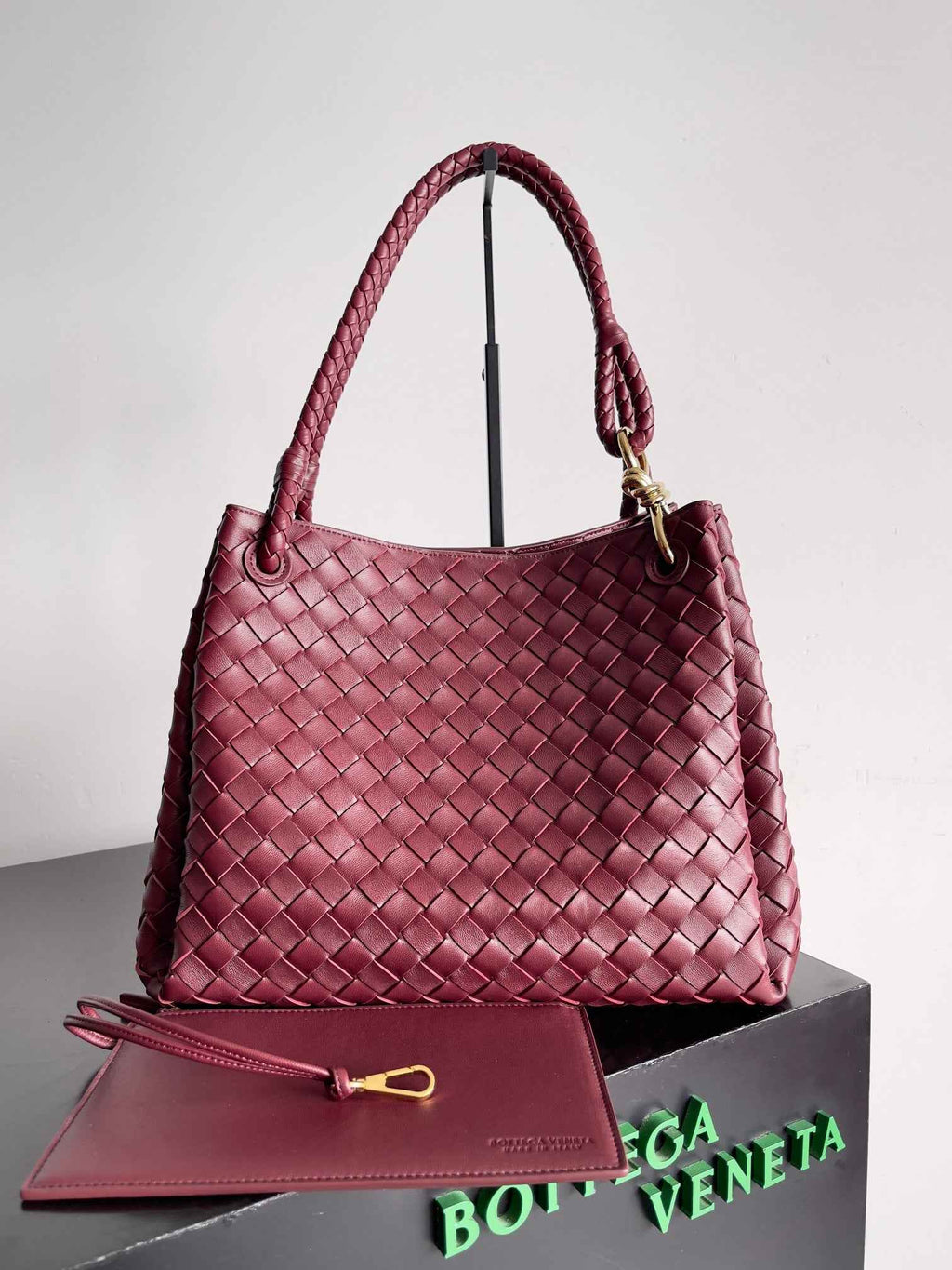 Bottega Veneta Parachute Large 796571 – Wine Red Leather Hobo Bag - Default Title - View 1