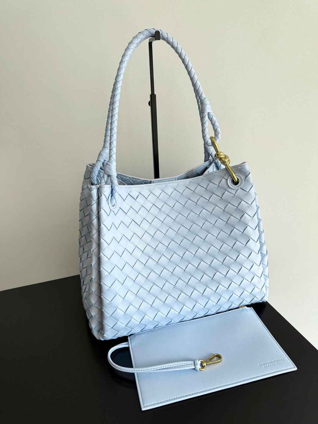 Bottega Veneta Parachute Large 796571 – Blue Calfskin Leather Hobo Bag - Default Title - View 2