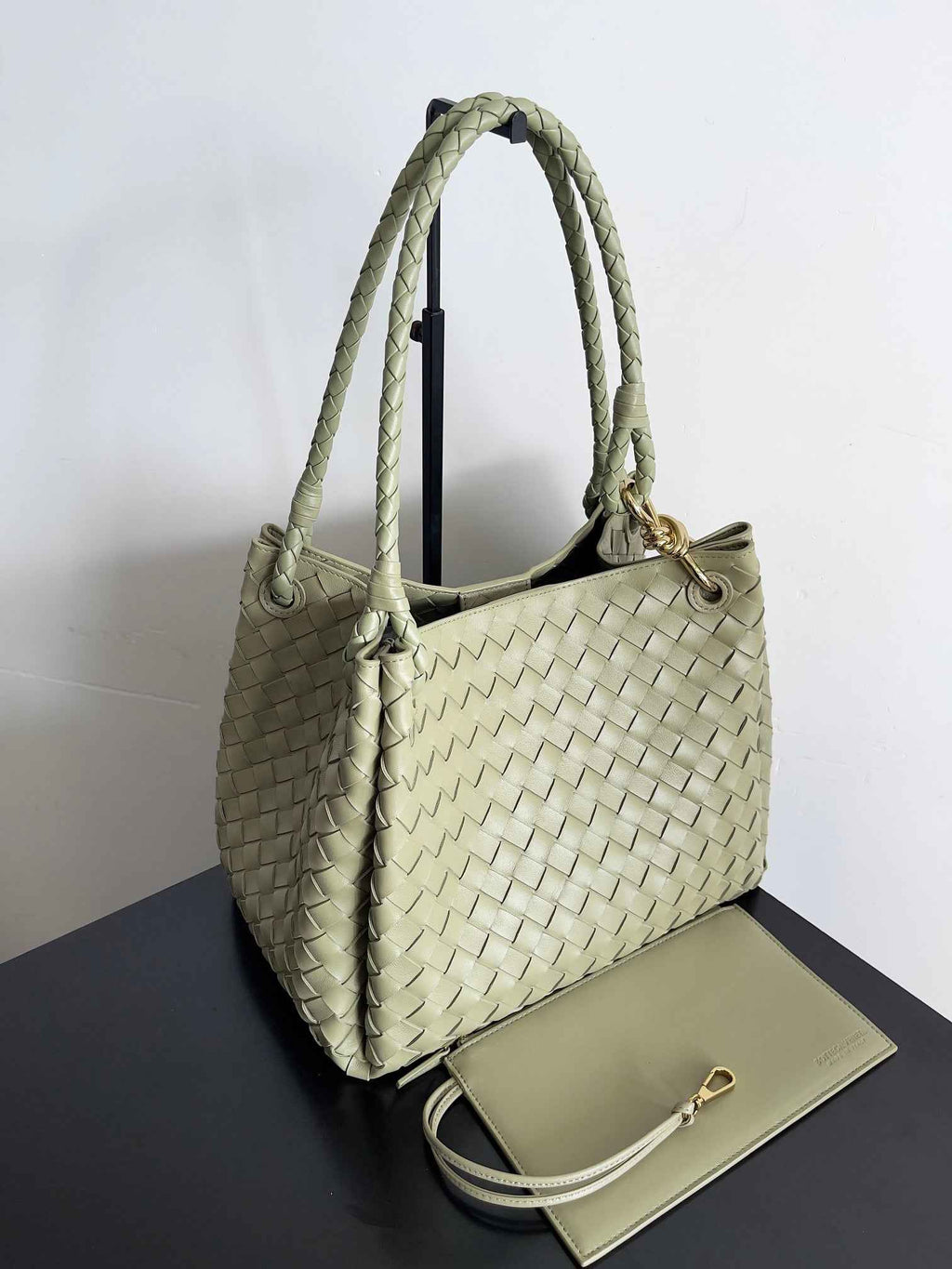 Bottega Veneta Parachute Large 796571 – Light Green Leather Hobo Bag - Default Title - View 2