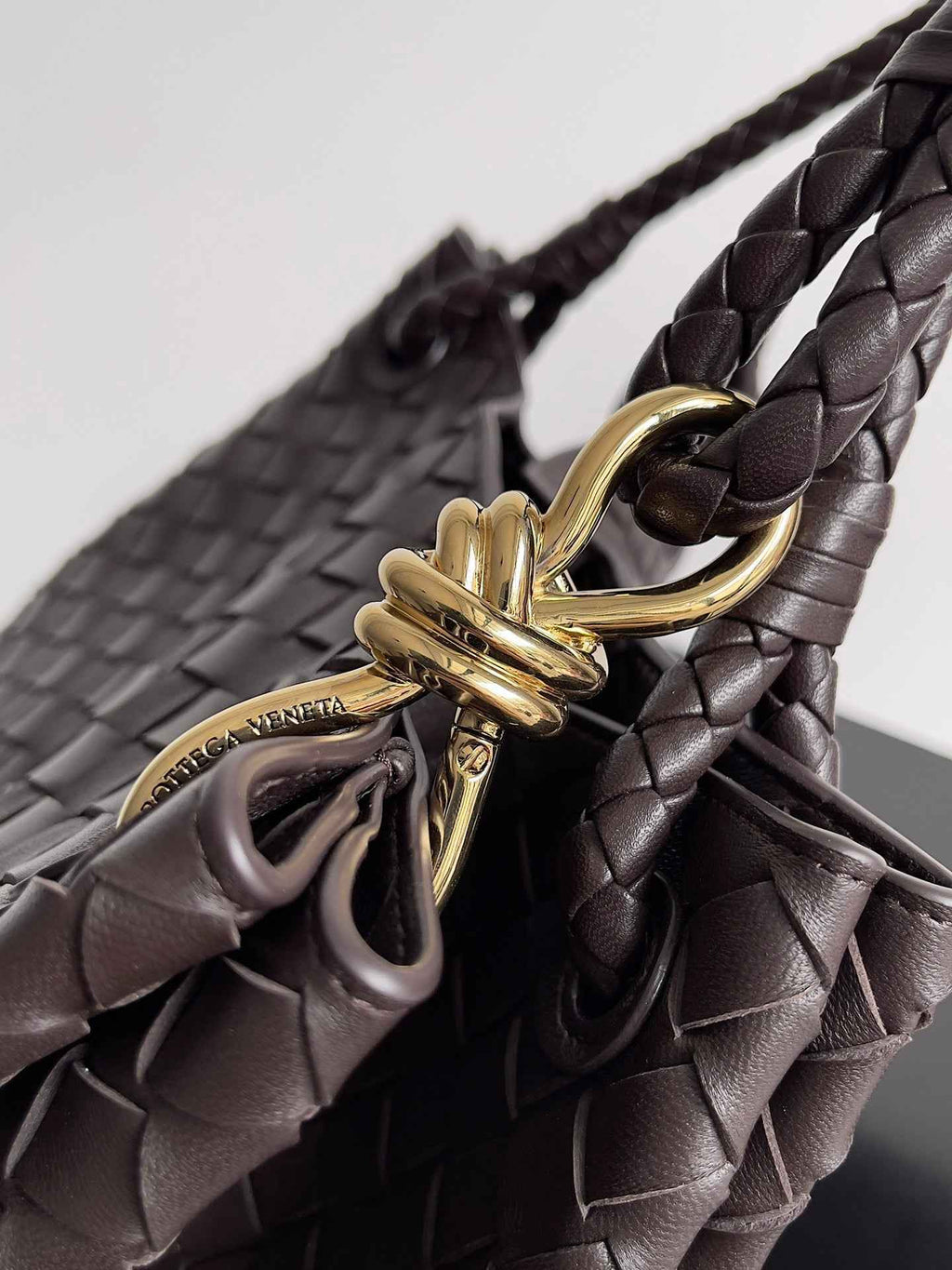 Bottega Veneta Parachute Large 796571 – Coffee Leather Hobo Bag - Default Title - View 4