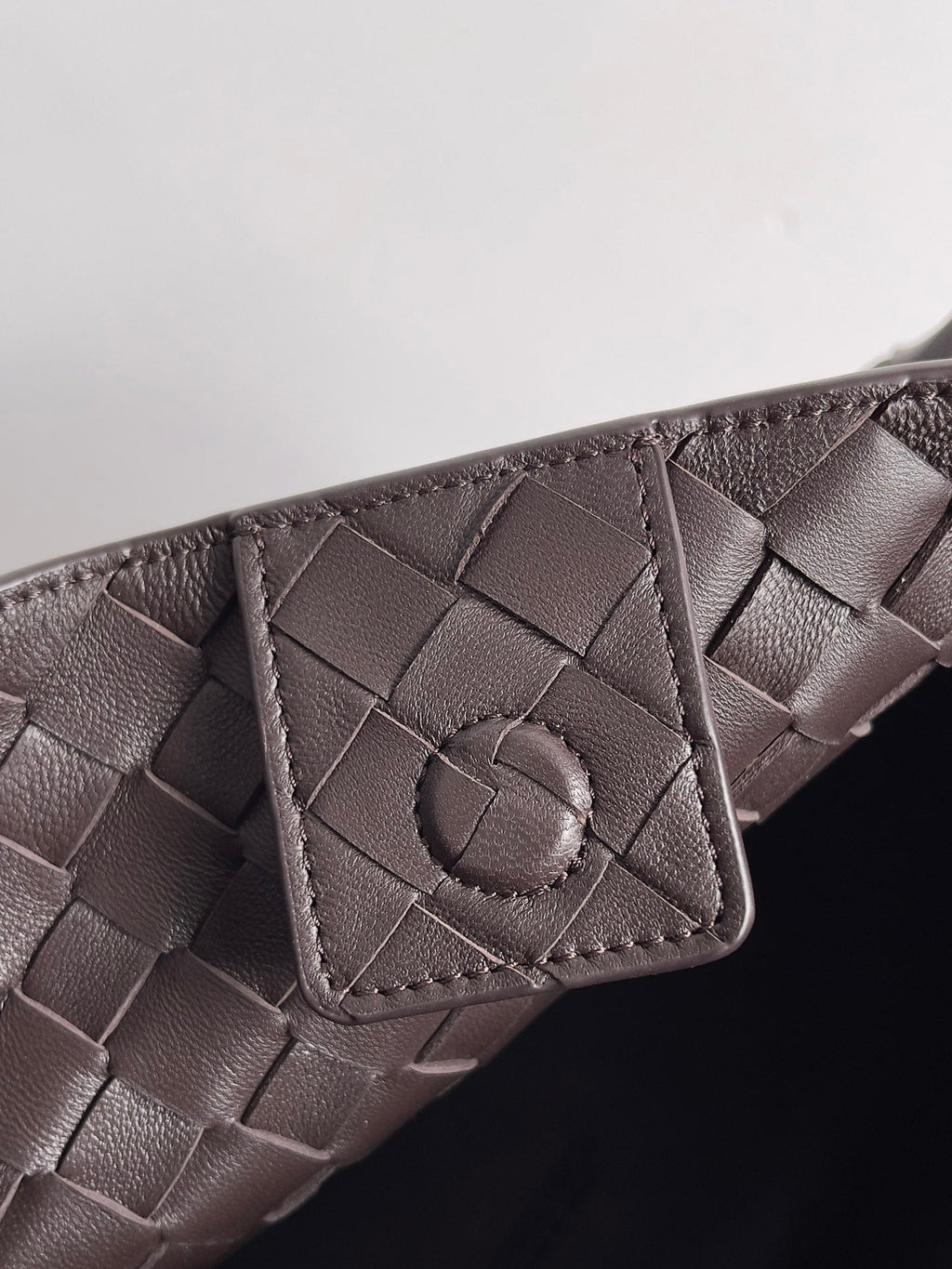Bottega Veneta Parachute Large 796571 – Coffee Leather Hobo Bag - Default Title - View 7