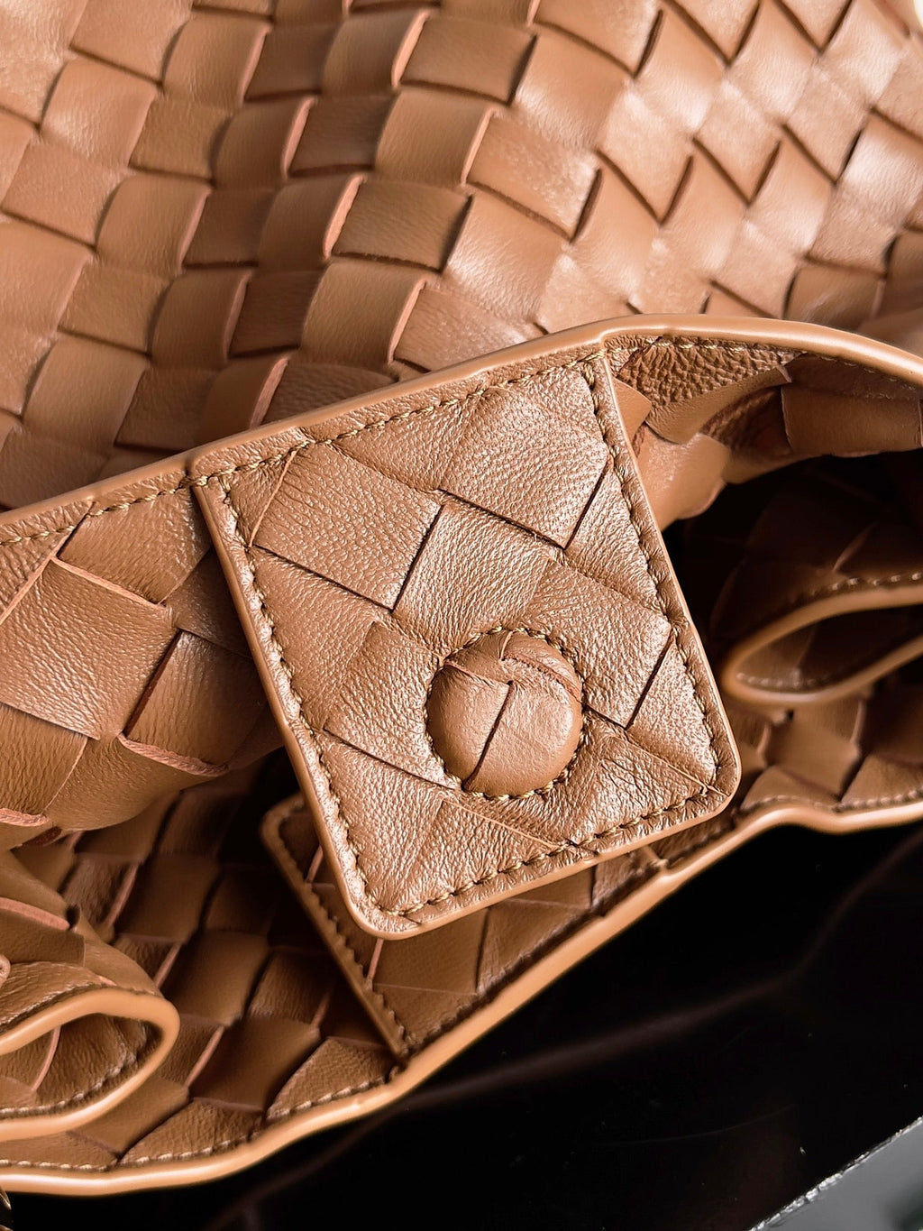 Bottega Veneta Parachute Large 796571 – Brown Leather Hobo Bag - Default Title - View 7