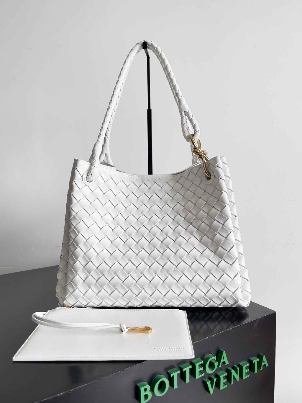 Bottega Veneta Parachute Large 796571 – White Leather Hobo Bag - Default Title - View 1