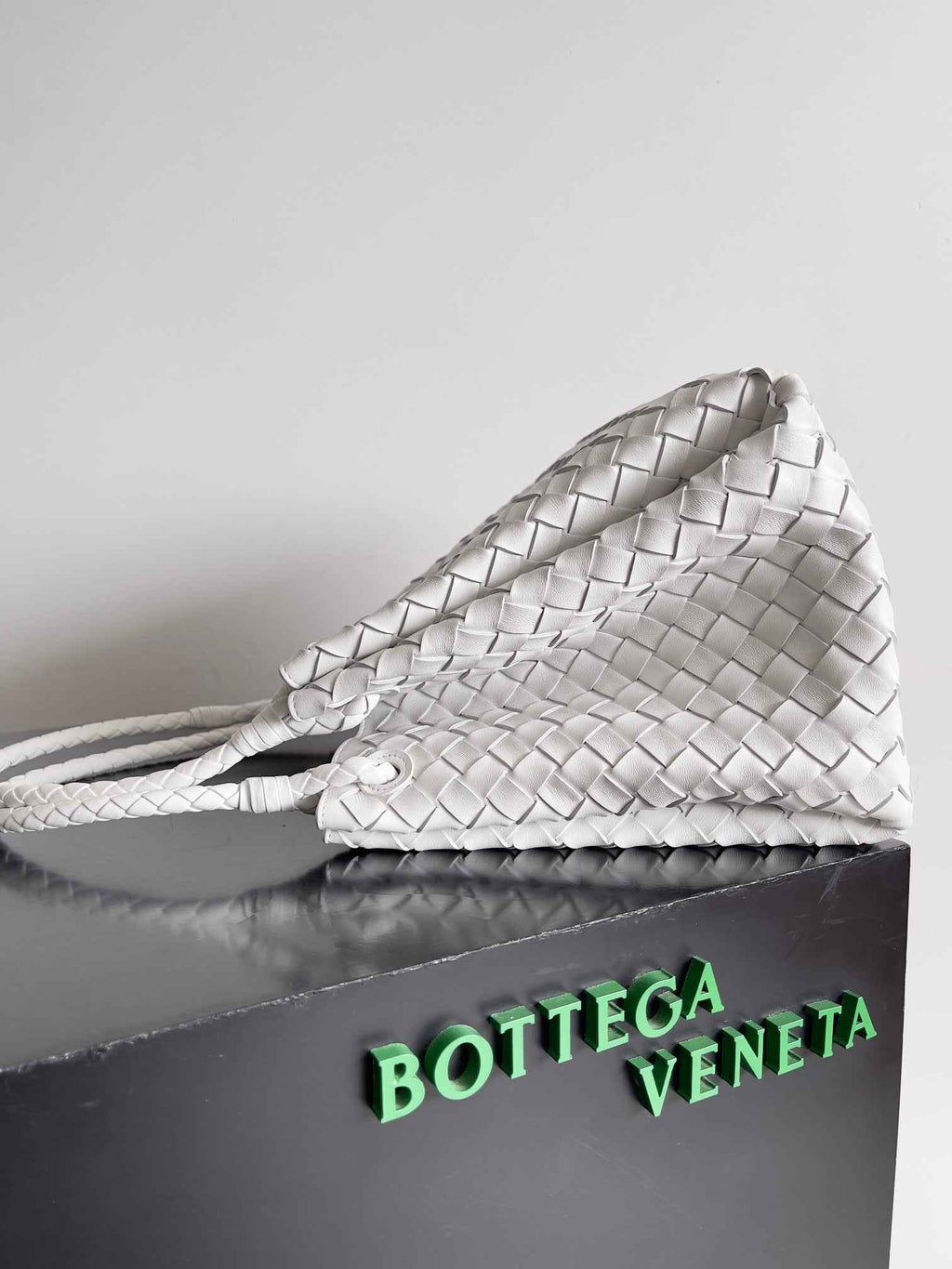 Bottega Veneta Parachute Large 796571 – White Leather Hobo Bag - Default Title - View 4