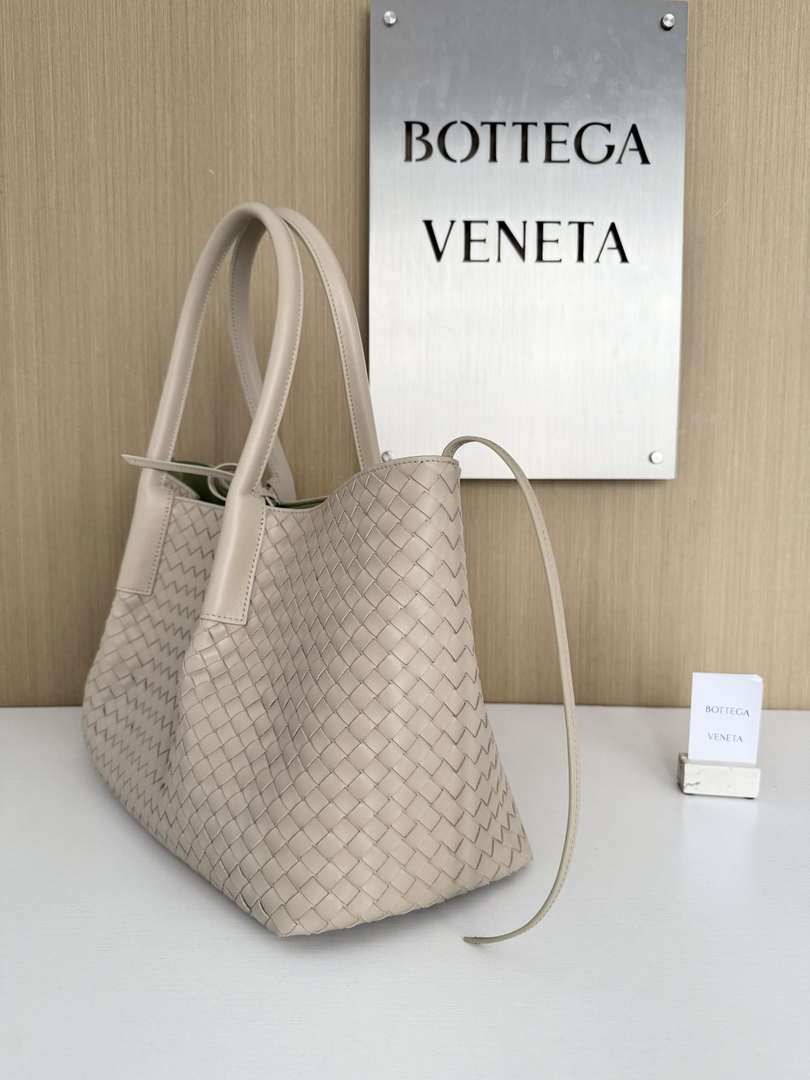 Bottega Veneta Pinacoteca Bag 817166 Apricot calfskin