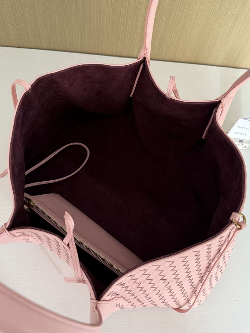 Bottega Veneta Pinacoteca Bag 817166 Pink calfskin