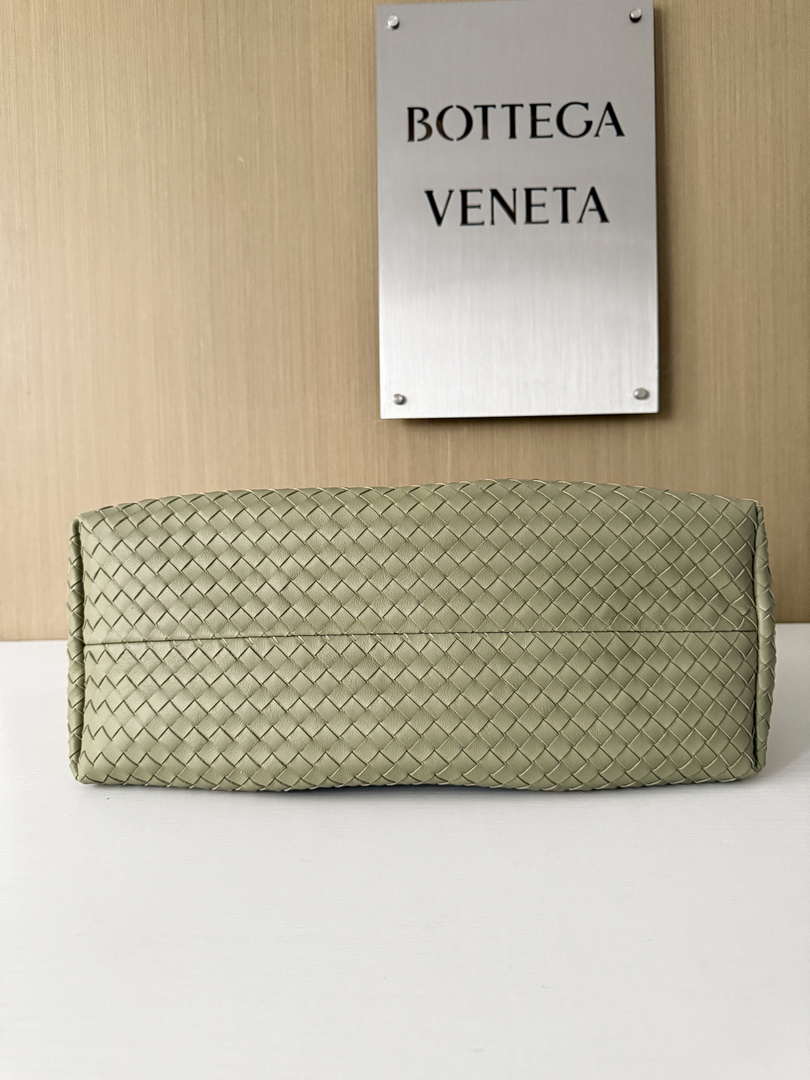 Bottega Veneta Pinacoteca Bag 817166 Green calfskin