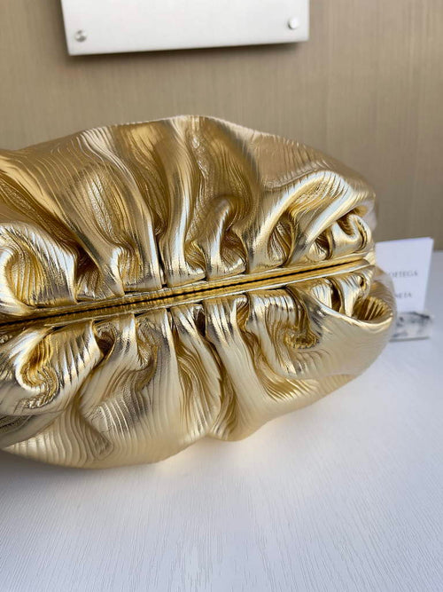 Bottega Veneta Pouch 576227 Calfskin In Gold