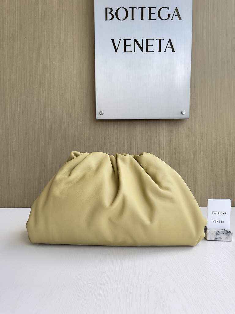 Bottega Veneta Pouch 576227 Calfskin In Yellow