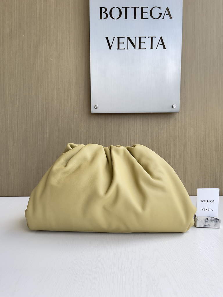Bottega Veneta Pouch 576227 Calfskin In Yellow