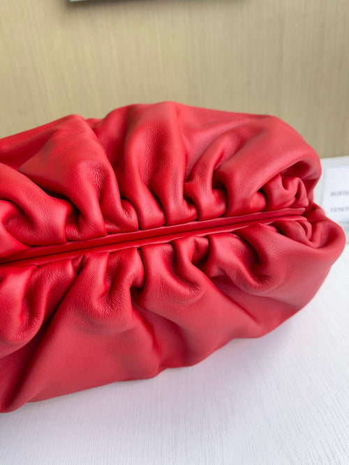 Bottega Veneta Pouch 576227 Calfskin In Red