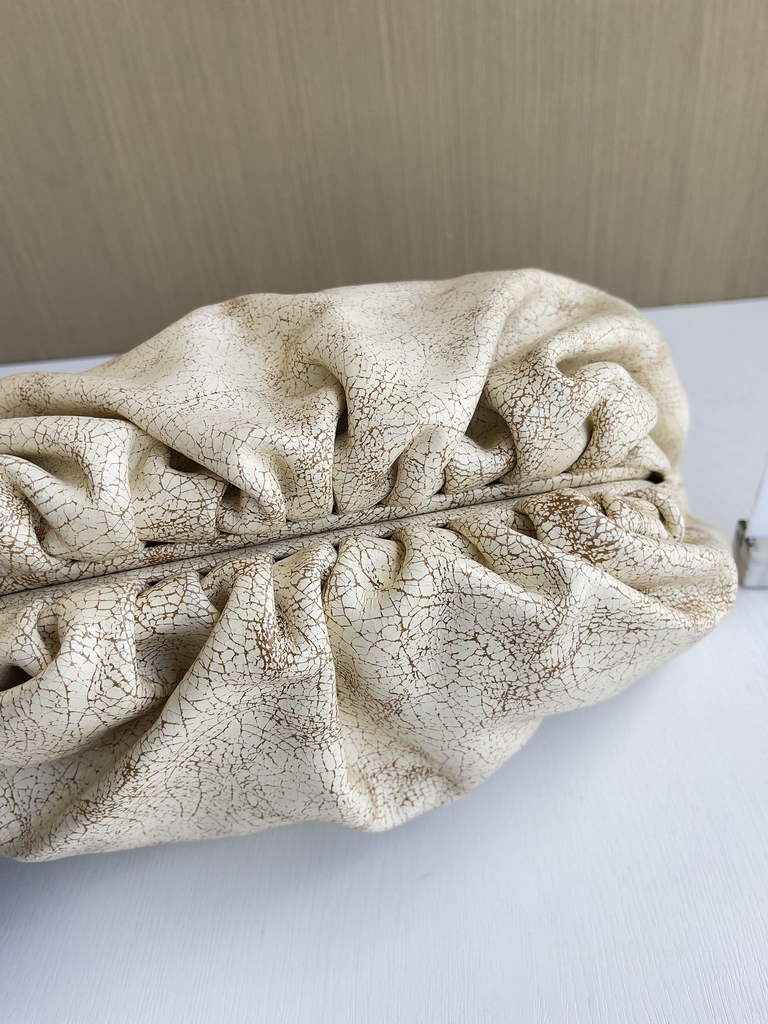Bottega Veneta Pouch 576227 Beige Calfskin