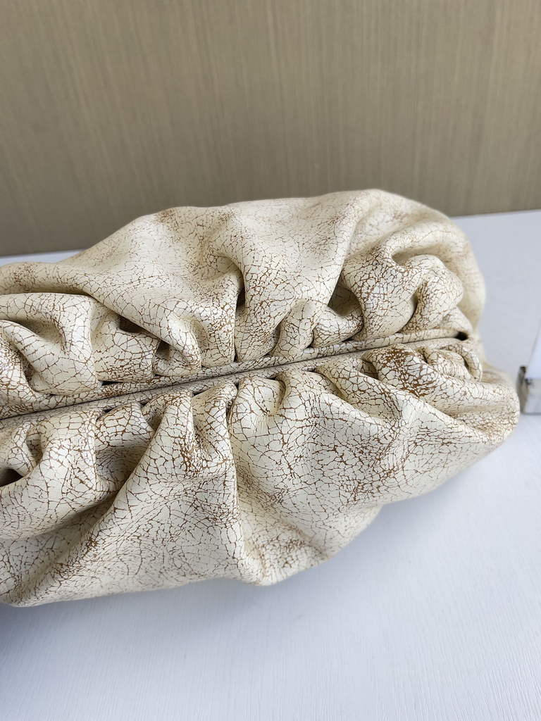 Bottega Veneta Pouch 576227 Beige Calfskin
