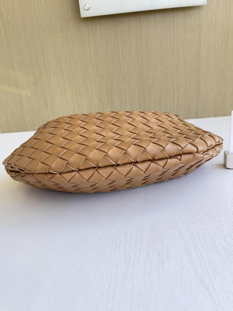Bottega Veneta Sardine 716082 Lambskin Brown