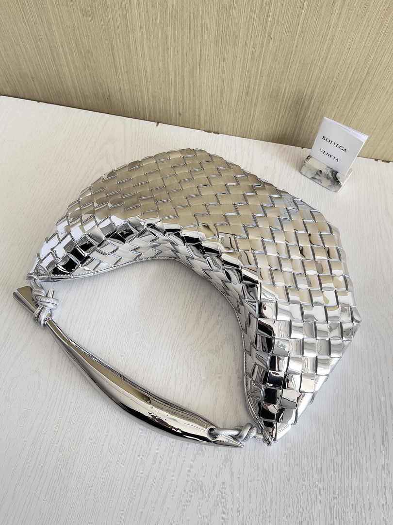 Bottega Veneta Sardine 716082 Lambskin Silver