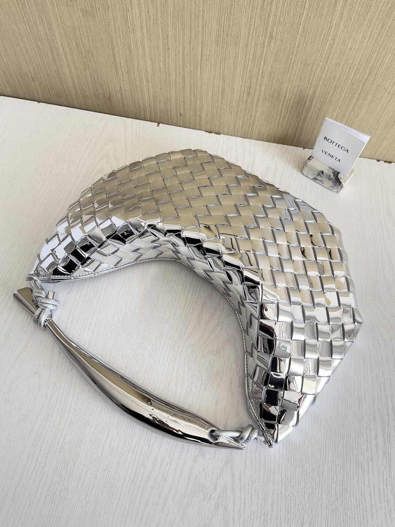 Bottega Veneta Sardine 716082 Lambskin Silver