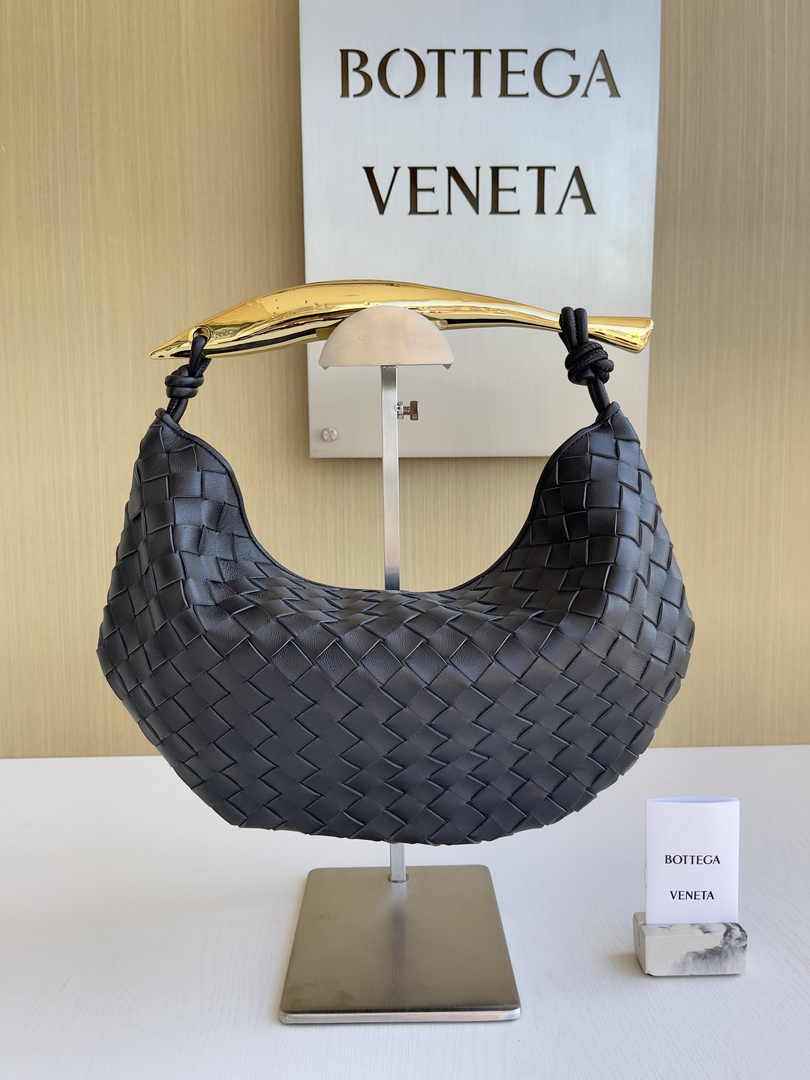 Bottega Veneta Sardine 716082 Lambskin Black