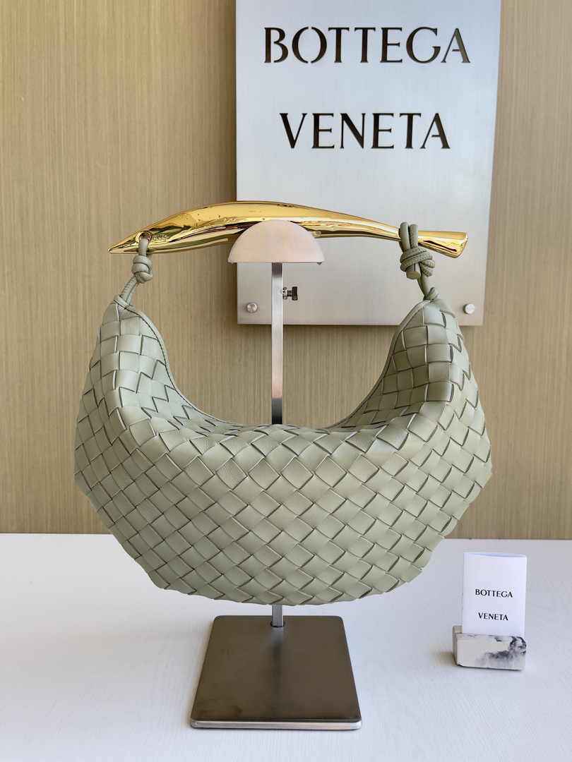 Bottega Veneta Sardine 716082 Lambskin Light Green