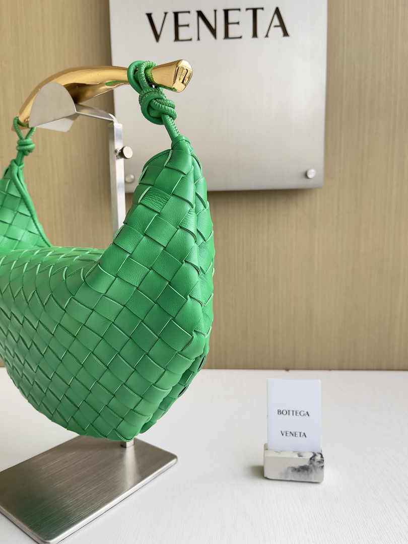 Bottega Veneta Sardine 716082 Lambskin Green