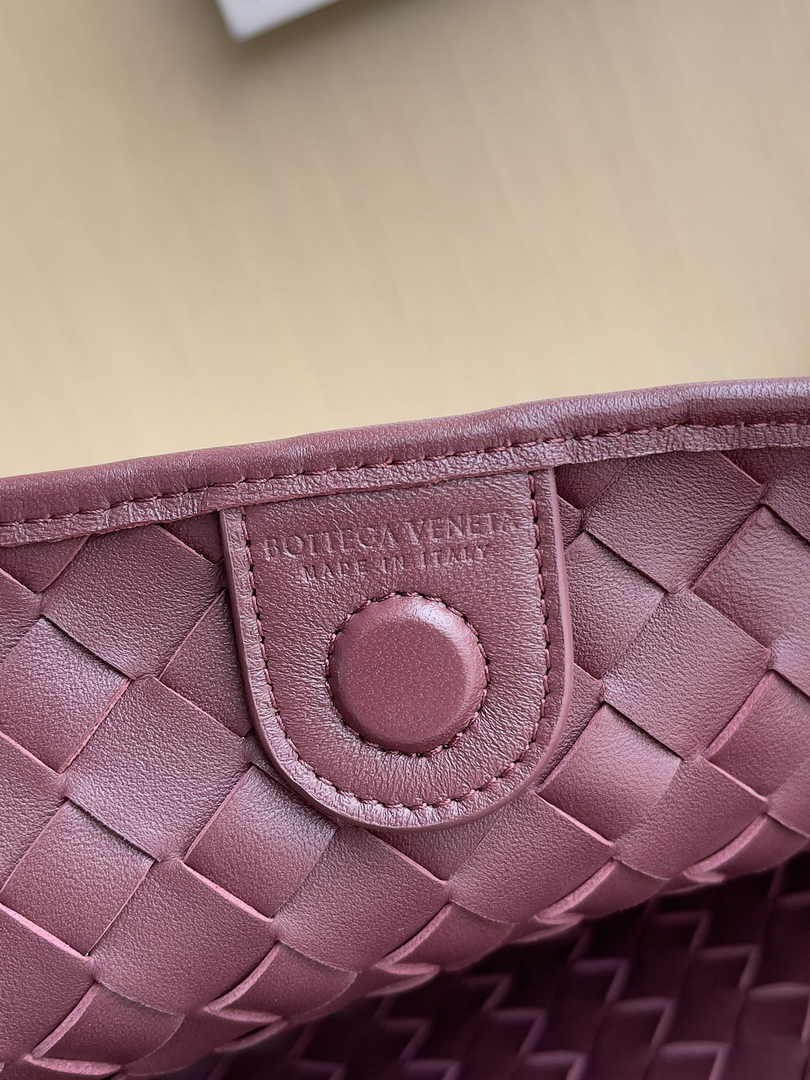Bottega Veneta Sardine 716082 Lambskin Wine Red