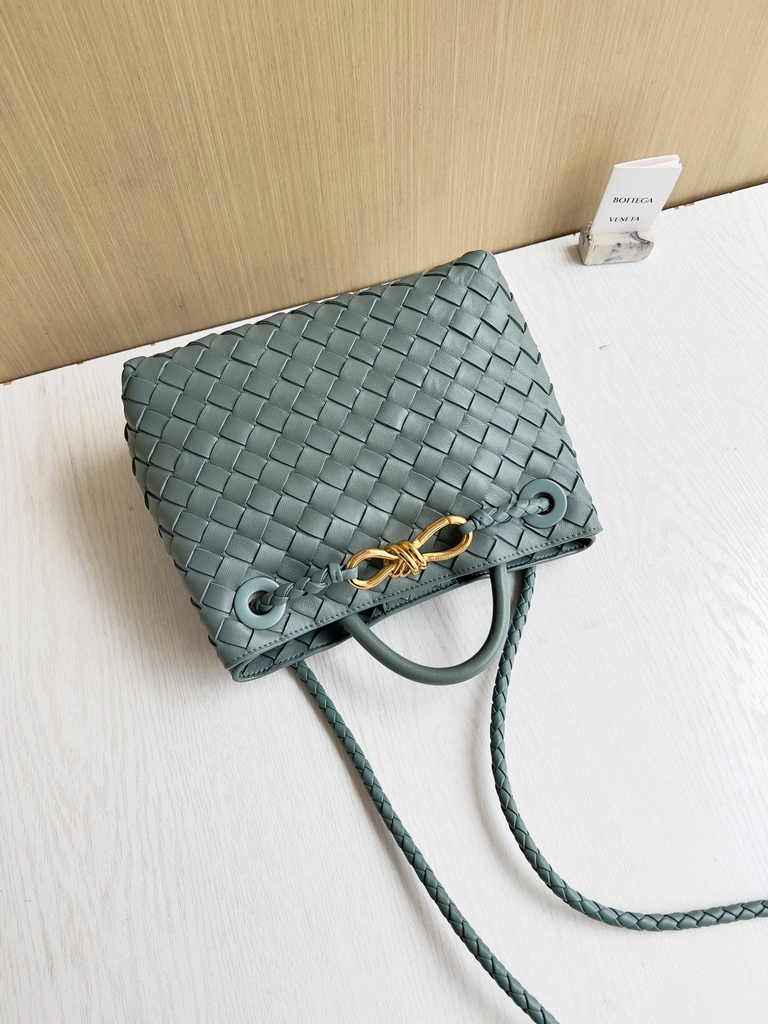 Bottega Veneta Small Andiamo Bag 743568 Lambskin Light Green