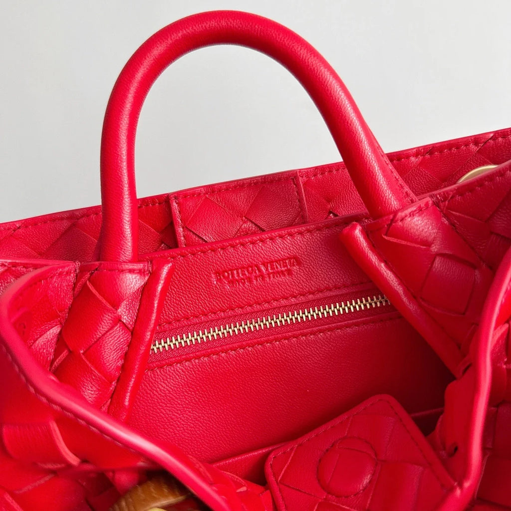 Bottega Veneta Small Andiamo Bag in 743568 Lambskin Red