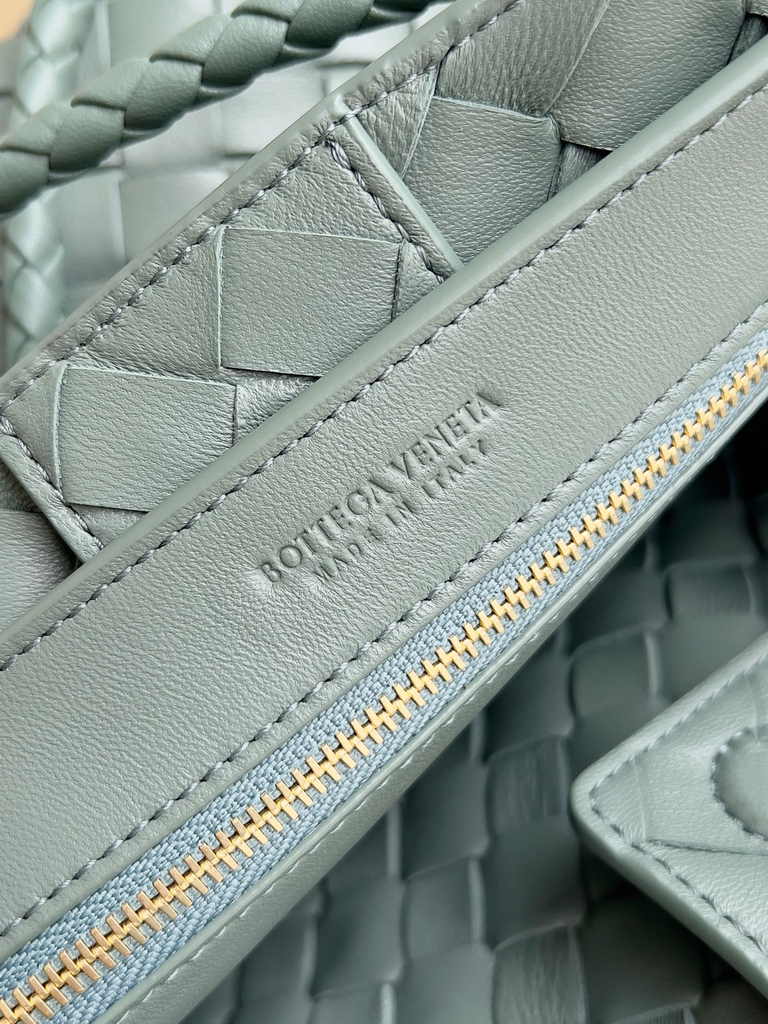 Bottega Veneta Small Andiamo Bag 743568 Lambskin Light Green