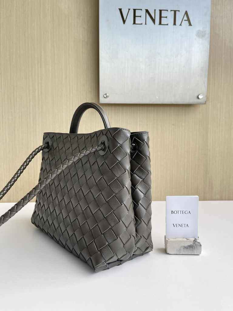 Bottega Veneta Small Andiamo Bag 743568 Lambskin