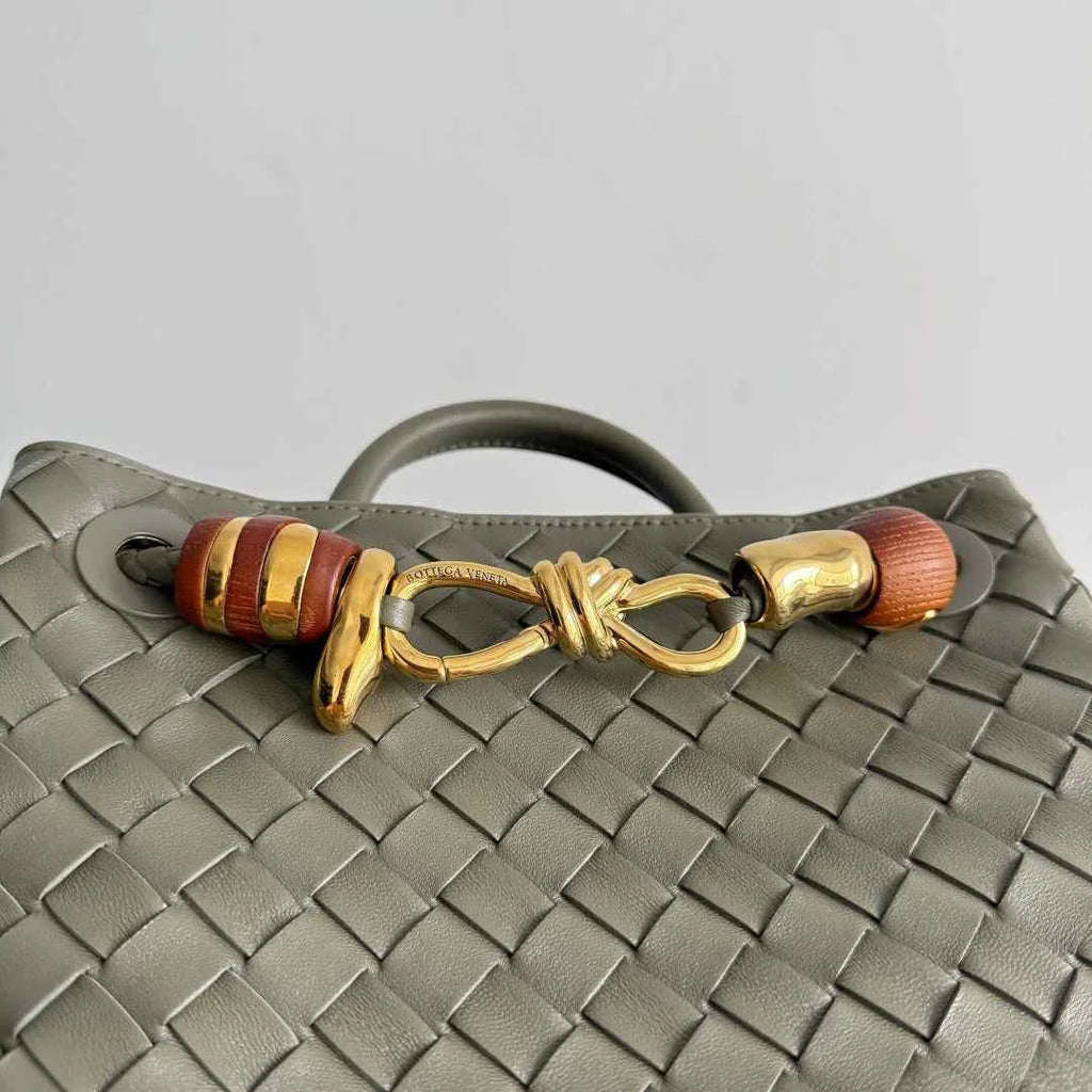 Bottega Veneta Small Andiamo Bag in 743568 dark gray Lambskin