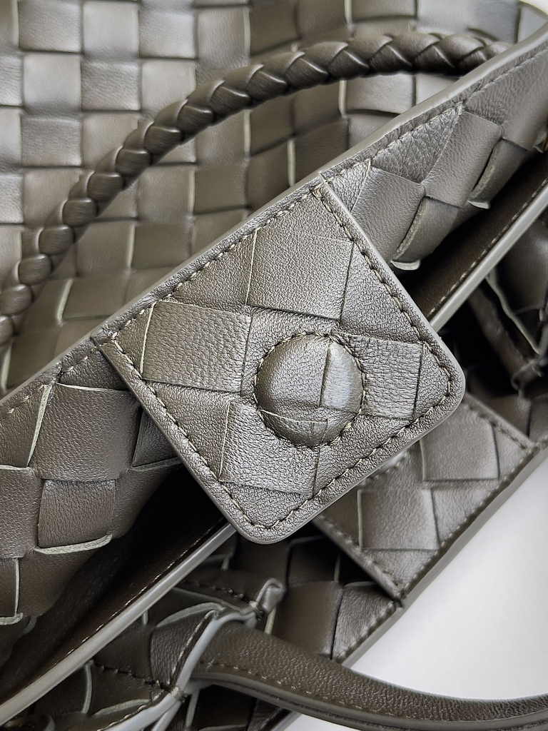 Bottega Veneta Small Andiamo Bag 743568 Lambskin