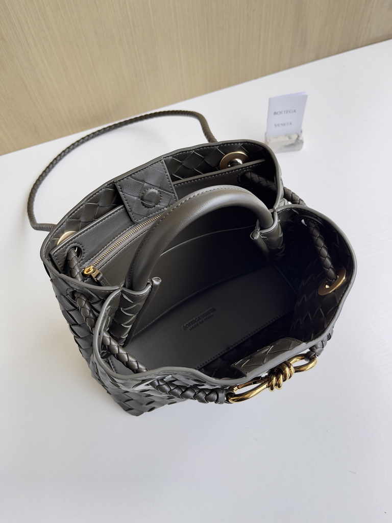 Bottega Veneta Small Andiamo Bag 743568 Lambskin