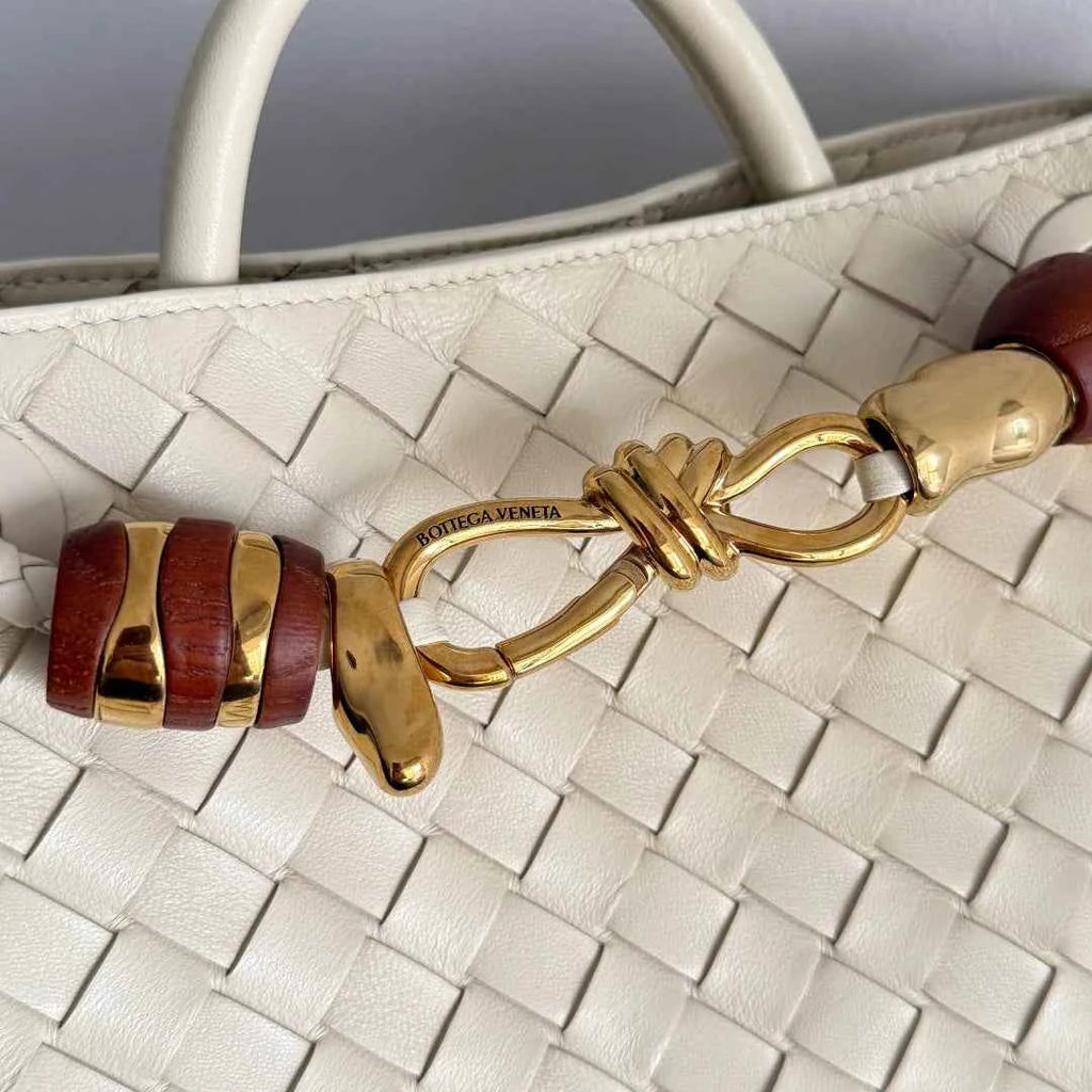 Bottega Veneta Small Andiamo Bag in 743568 Lambskin Beige
